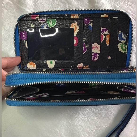 Coach Vibrant Blue Leather Wristlet Double Zip Wallet - Picture 7 of 10